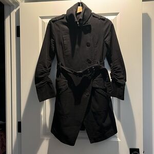 Elizabeth & James cotton trench coat. Very fitted. Sz 6. Black. Vintage